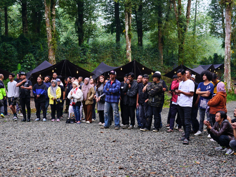 Keseruan Silaturahmi Keluarga Besar Preman Pensiun: "Ngariung" Hangat di Rengganis Campsite